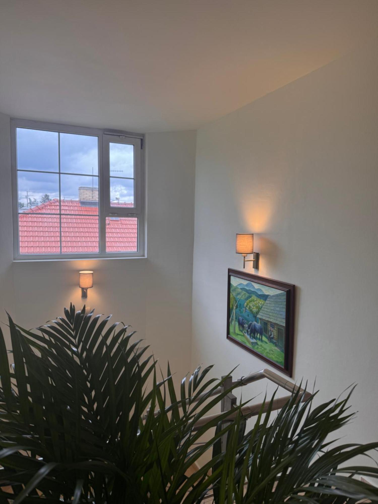 Diamondvilla, 4 Bedroom Apartment, Garden & Spa Praha Bagian luar foto