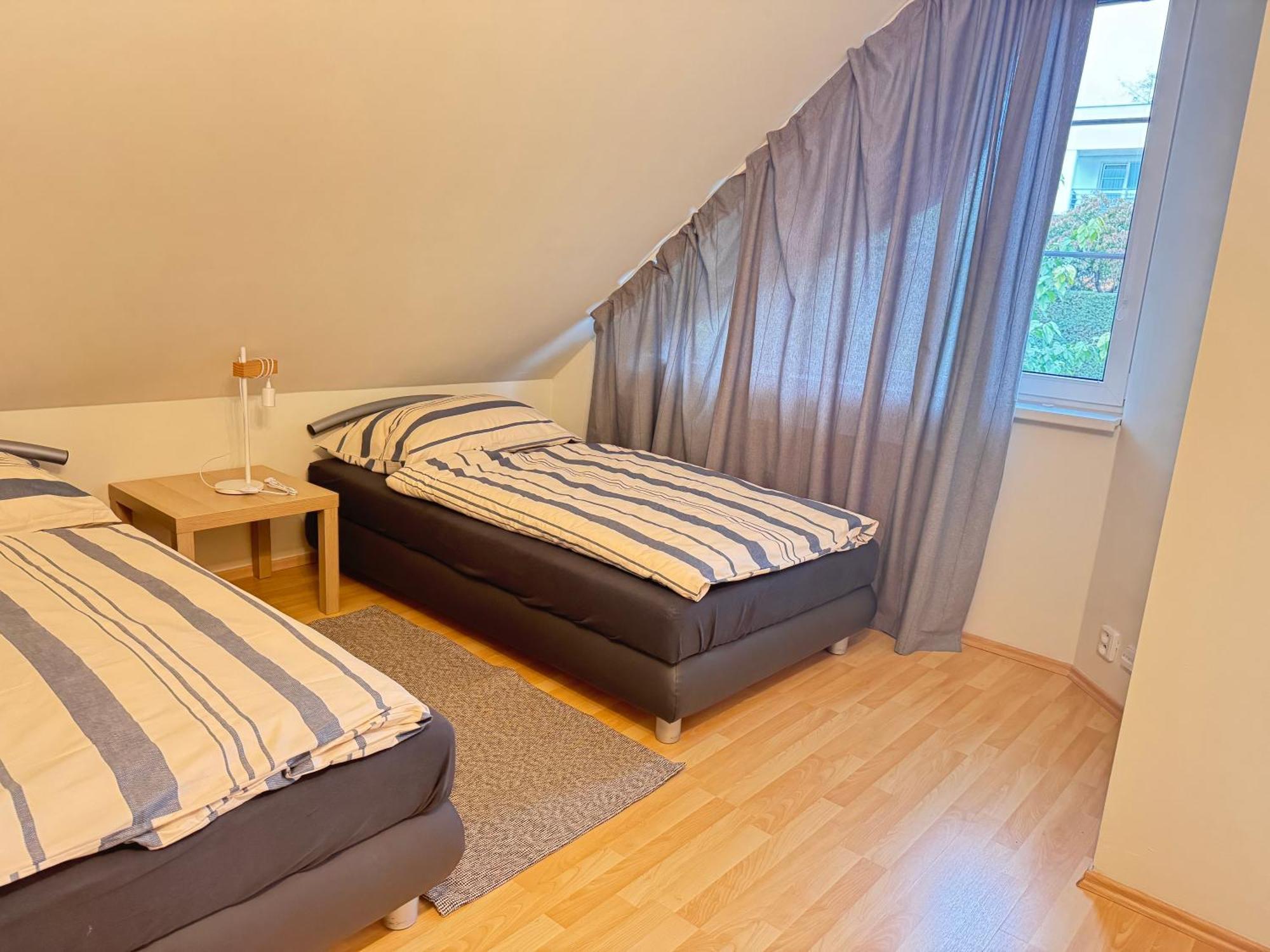Diamondvilla, 4 Bedroom Apartment, Garden & Spa Praha Bagian luar foto