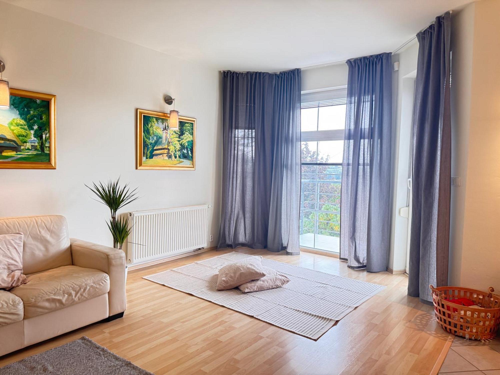 Diamondvilla, 4 Bedroom Apartment, Garden & Spa Praha Bagian luar foto