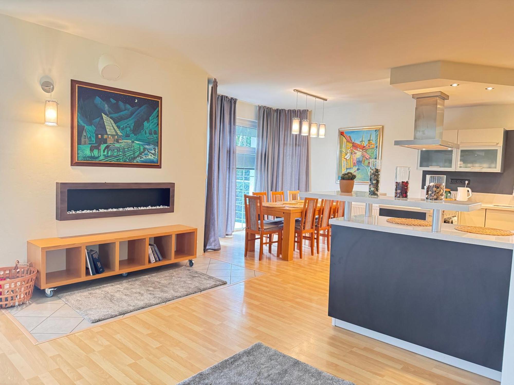 Diamondvilla, 4 Bedroom Apartment, Garden & Spa Praha Bagian luar foto