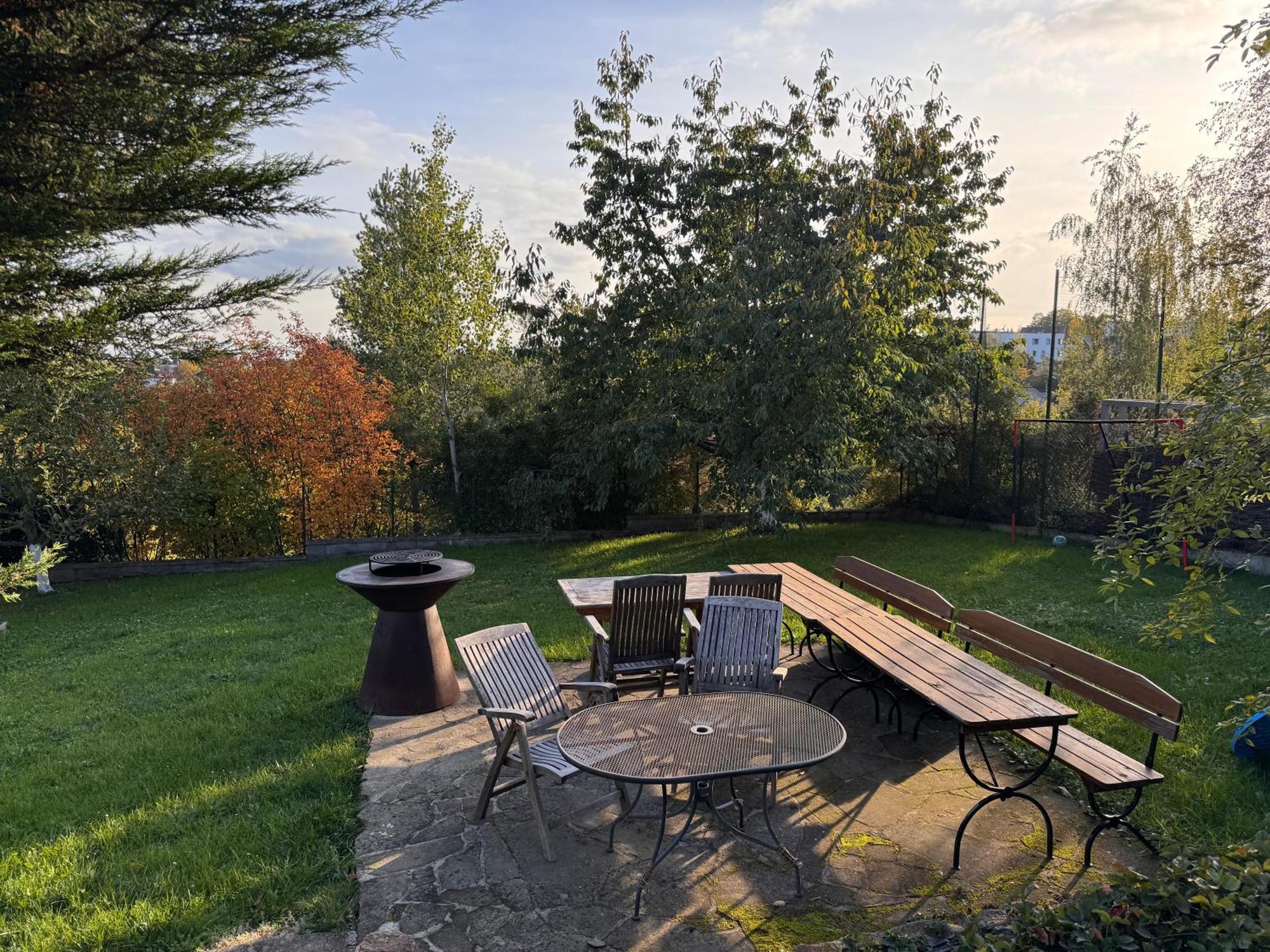 Diamondvilla, 4 Bedroom Apartment, Garden & Spa Praha Bagian luar foto