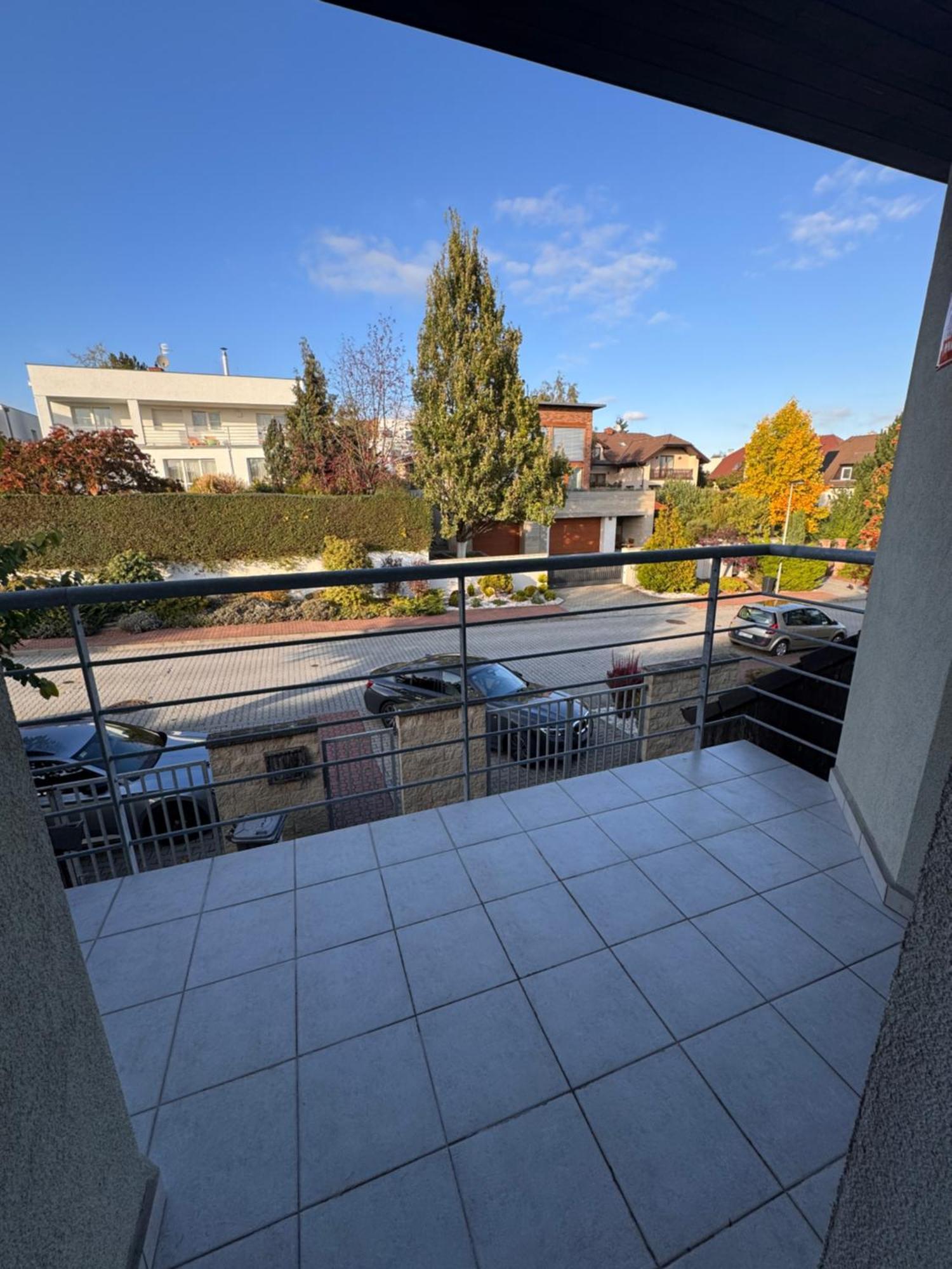 Diamondvilla, 4 Bedroom Apartment, Garden & Spa Praha Bagian luar foto